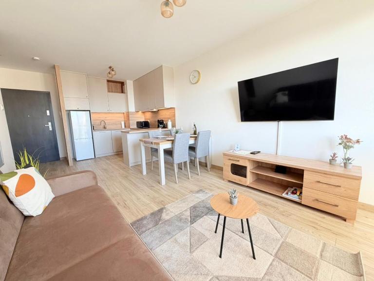 SkyPort Gdańsk Apartment II by JumpInHere - B&B Danzica