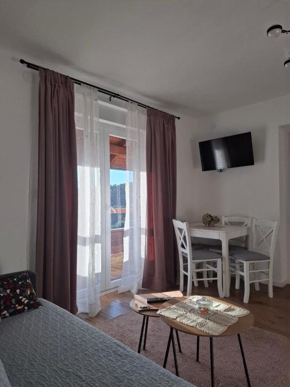 Agroturizam Na Malenom brijegu LJUBIČICA - B&B Veliki Grđevac