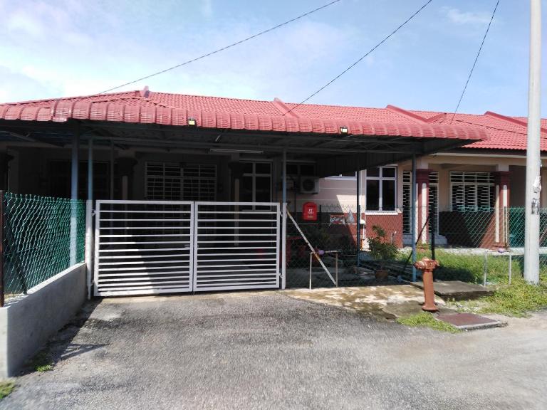 Liza Homestay Bachok - B&B Kota Bharu