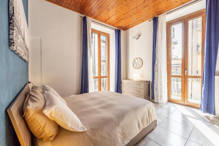 AmaTan Cairoli 32-Apt 2 Camere-Centro Torino-Terrazzino -AC- - Bed and Breakfast Turijn