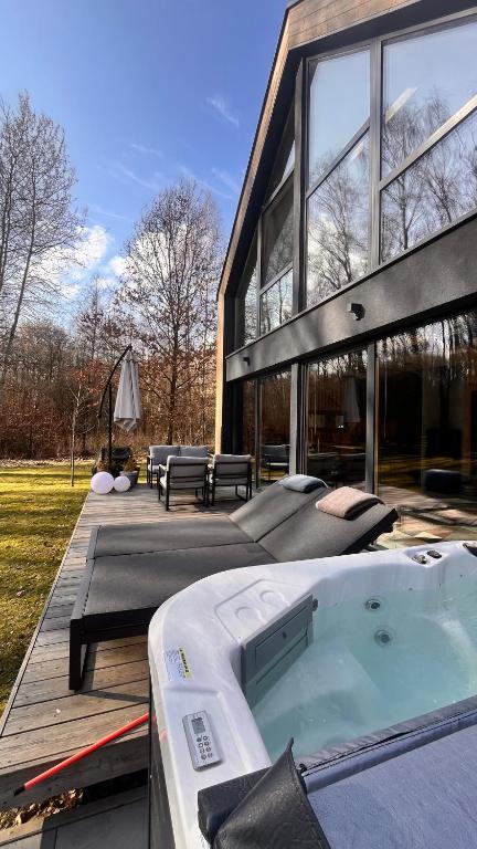Chill ChaTka Osowiec Las&SPA pod Warszawą - Bed and Breakfast Osowiec