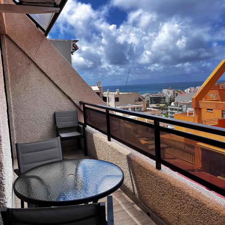 Royal Holiday, Los Cristianos - B&B Los Cristianos