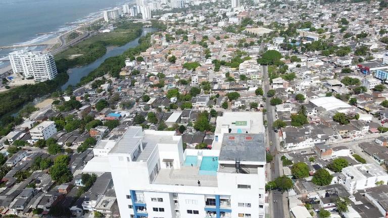 Apartamento familiar torre prime Cartagena vista la mar - Chambres d'hôtes Carthagène