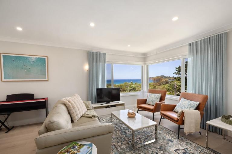 Swim, Golf and sip wine with a view! - B&B Mona Vale