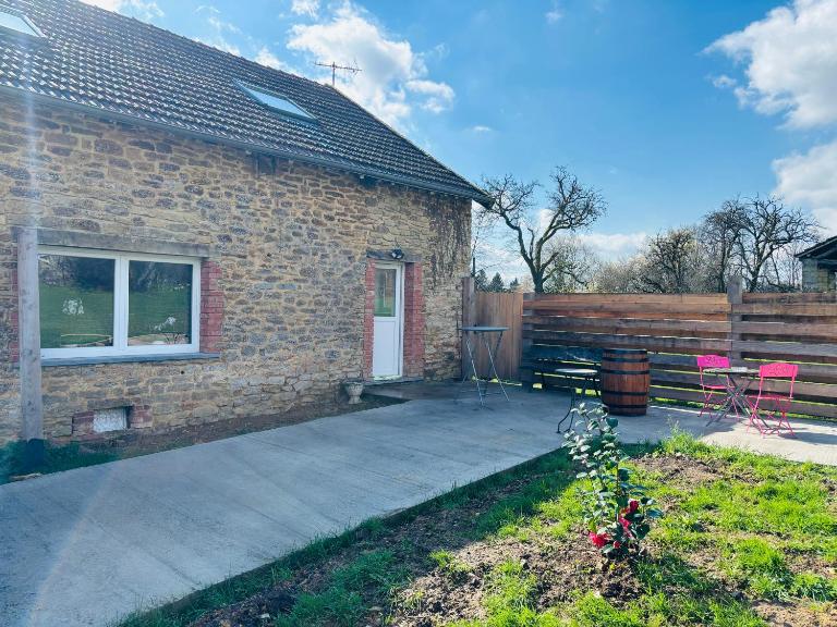 Le gîte de la courte soupe - Ferienwohnung Éteignières