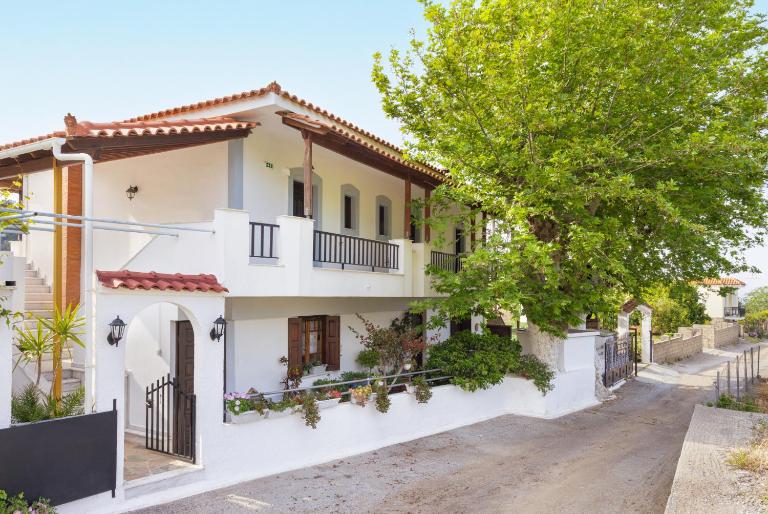 Lagos House Α - Bed and Breakfast Kámpos Vourliotón
