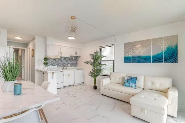 Beautiful 1 Br Efficiency Condo OCEANFRONT View! - B&B Myrtle Beach