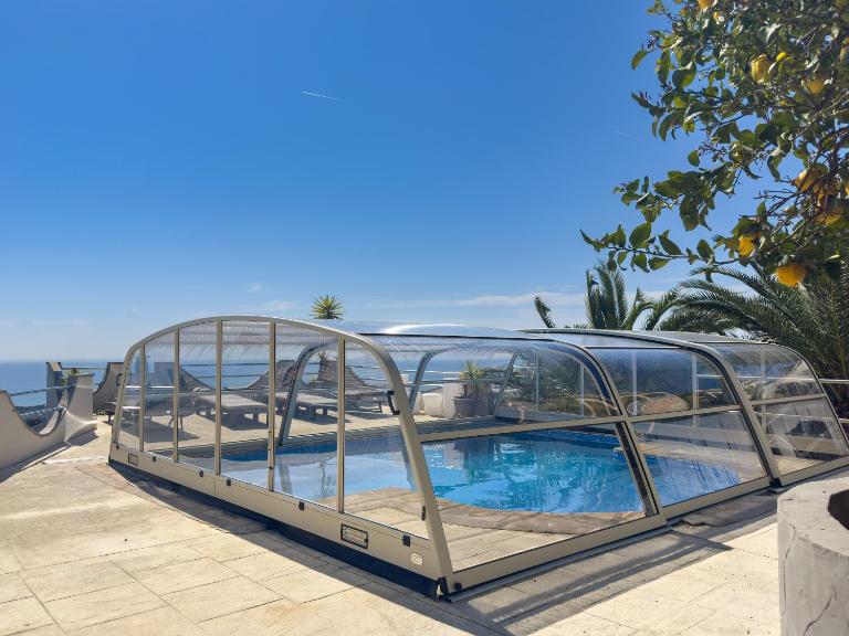 Villa Serenity Climate Pool & Panoramic Sea Views - B&B Santa Susana