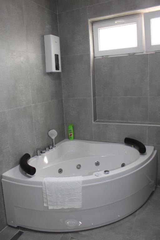 VB Luxury Apartment Old Bazaar & City Center Skopje - Bed and Breakfast Skopje