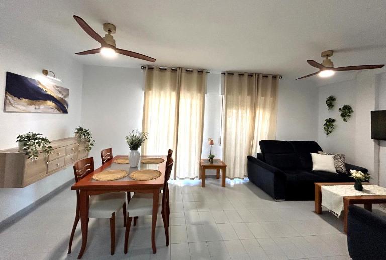 Apartamento a 1 Min de Playa Calypso con Terraza - B&B Pulpí
