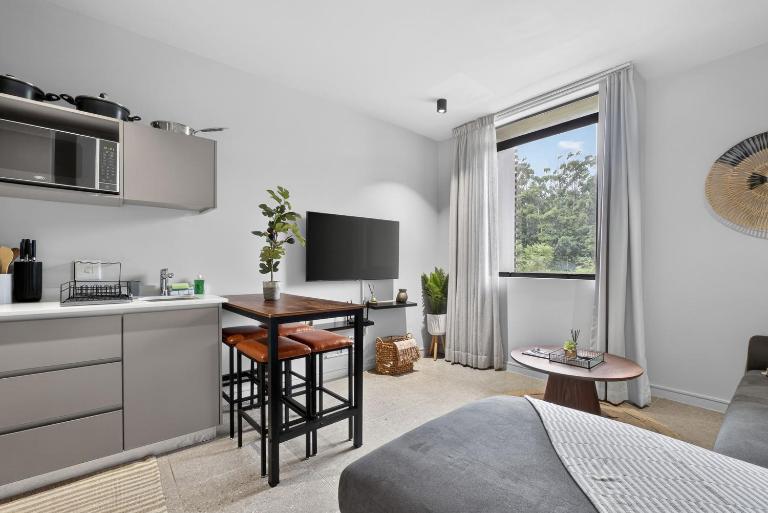 Boulevard Edge 203 - B&B Ballito