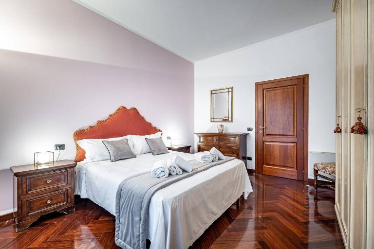 YiD Elegant apt with garage - Ferienwohnung Florenz