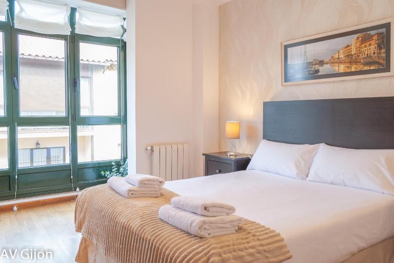Santa Cándida 3 AVG - Nuevo - B&B Gijón