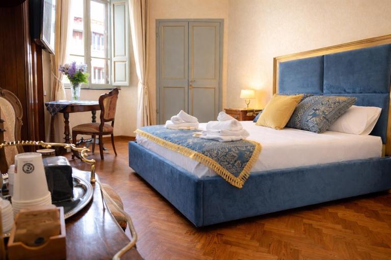 Veronica Suite, Terrace exclusive Historic Centre Piazza Venezia - B&B Roma