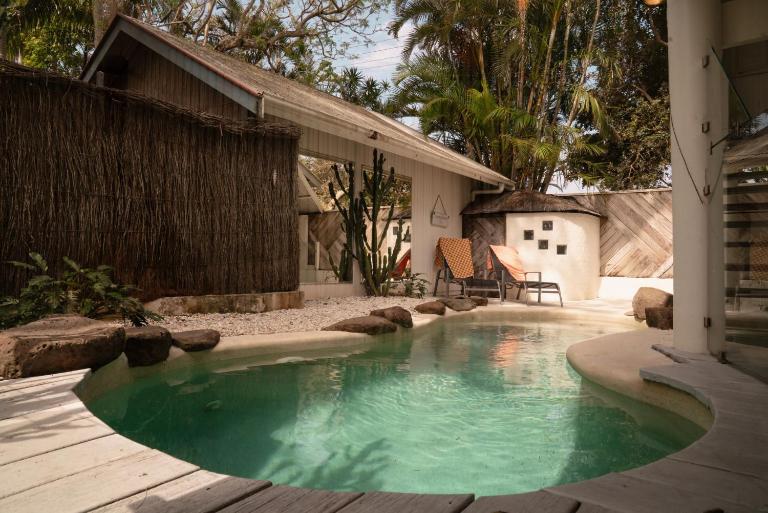 Cactus Rose Villa Designer Hideaway w Private Pool - B&B Byron Bay