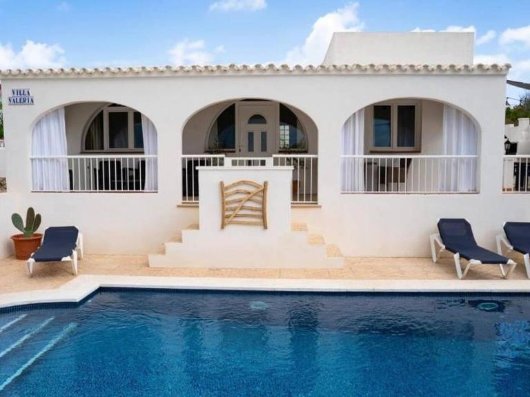 Villa Valeria - Bed and Breakfast Cala'n Porter