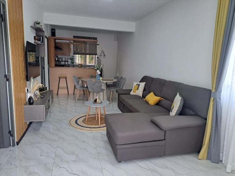 Cozy 3 Bedroom Apartment with Pool - Ferienwohnung Grand Baie
