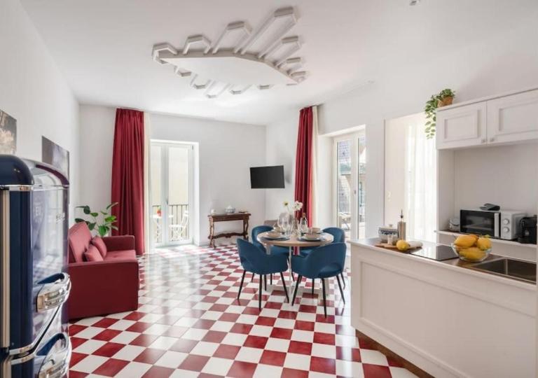 SorrentoVibes - Lux Family Home in Sorrento with Terrace&Solarium - B&B Sorrento