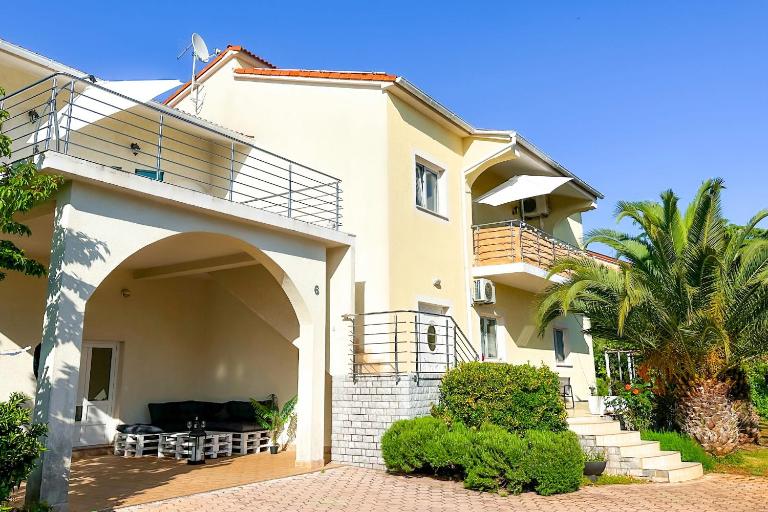 Sunside Apartments - Chambres d'hôtes Pula