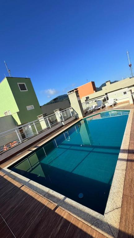 Apto Itaguá com piscina, churrasqueira, Wi-Fi e Ar Cond - Chambres d'hôtes Ubatuba