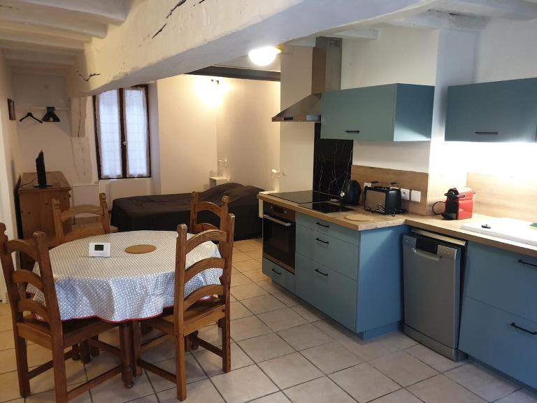Appartement studio 2-4 personnes - B&B Saint-Germain-du-Puy