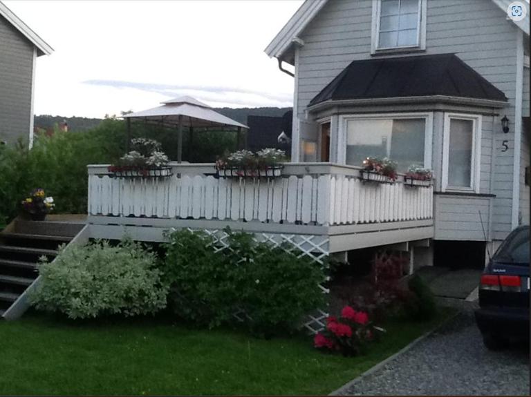 Koselig hus ved Elveparken, Drammen plus egen campingvogn på Homannsberget - Ferienwohnung Drammen