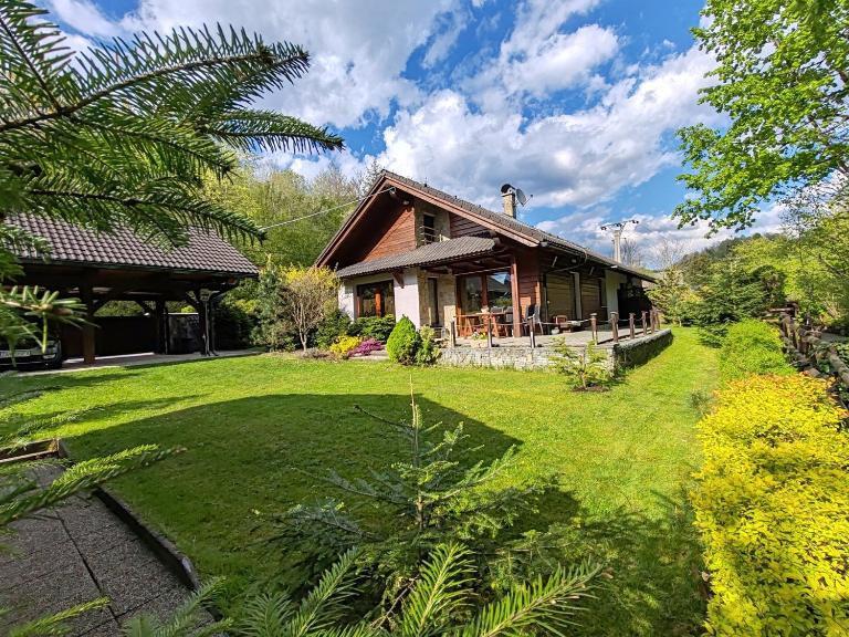 Apartmany Janosikove diery - B&B Terchová