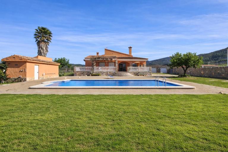 Villa con Piscina Privada y 2000 metros de Jardin ALBERT VILLAS - Ferienwohnung Alcocéber