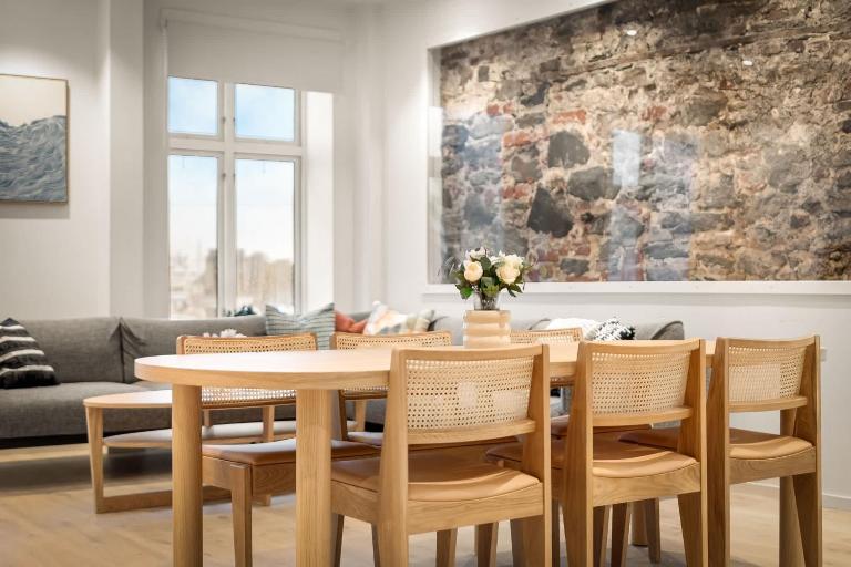 4BR 2Bath - Penthouse Esque - Ferienwohnung Bergen