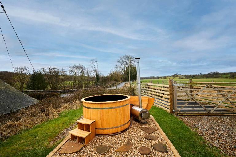 Host & Stay - Kingbridge Forge - B&B Lanercost