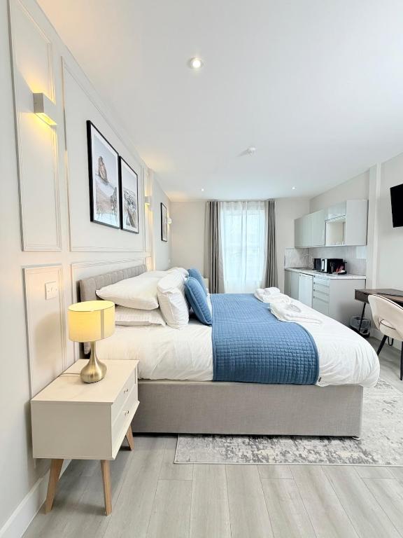 Executive Studio by the beach, Work, Stay, Adventure - B&B Southend-on-Sea
