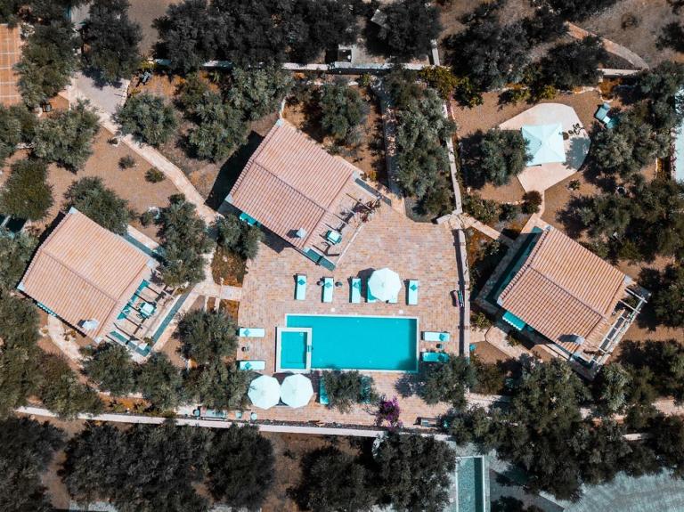 Pantazi Cottage Bee- Private Stay with Shared Pool - B&B Aghios Nikolaos