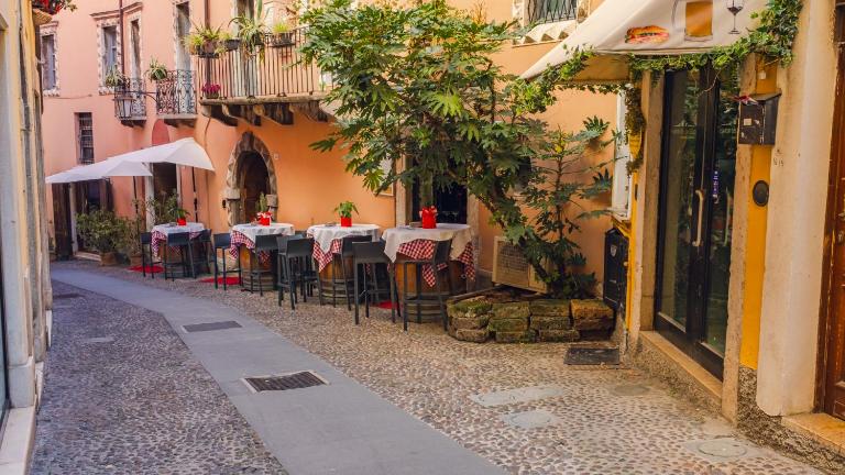 Residenza al Castello - Italian Homing - Chambres d'hôtes Desenzano del Garda