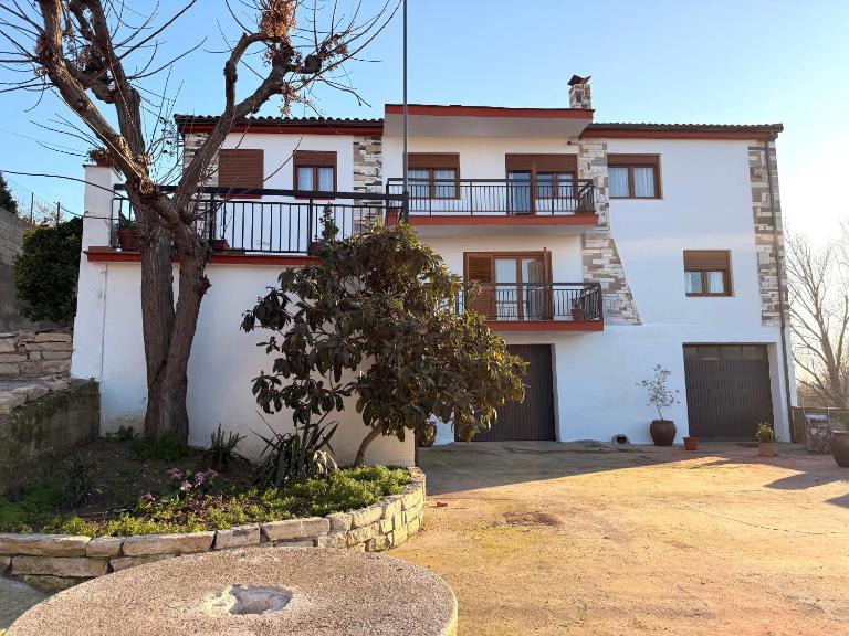 Torre Gabriel - Bed and Breakfast Vallfogona de Balaguer
