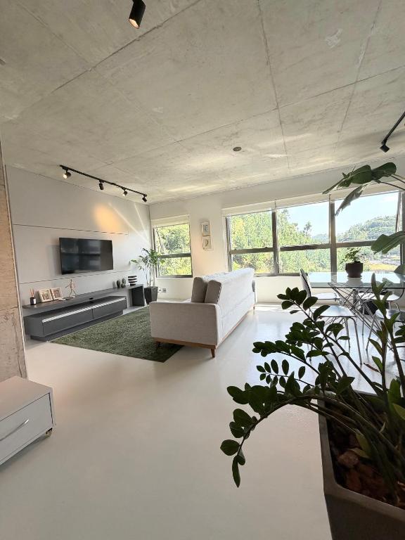 The Green Hill Apartamento na Praia Brava com Piscinas Playground e Academia - B&B Itajaí