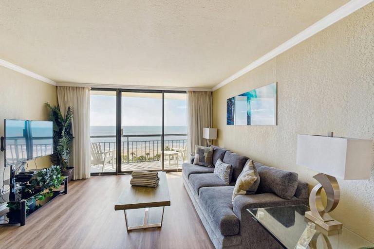San Luis Paradise #930 - B&B Galveston