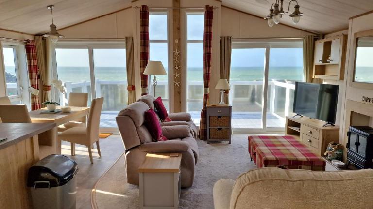 Sea View Lodge - Panoramic Sea Views - Seal Bay Resort - Ferienwohnung Selsey