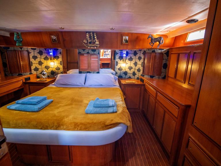 Master&Commander - B&B Valencia