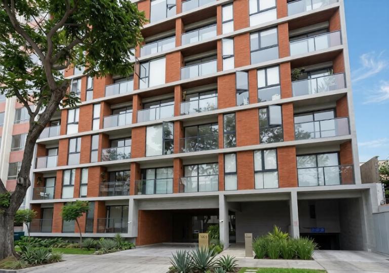 Boutique Apartments with Rooftop Pool in Prime Miraflores - Bed and Breakfast Lima