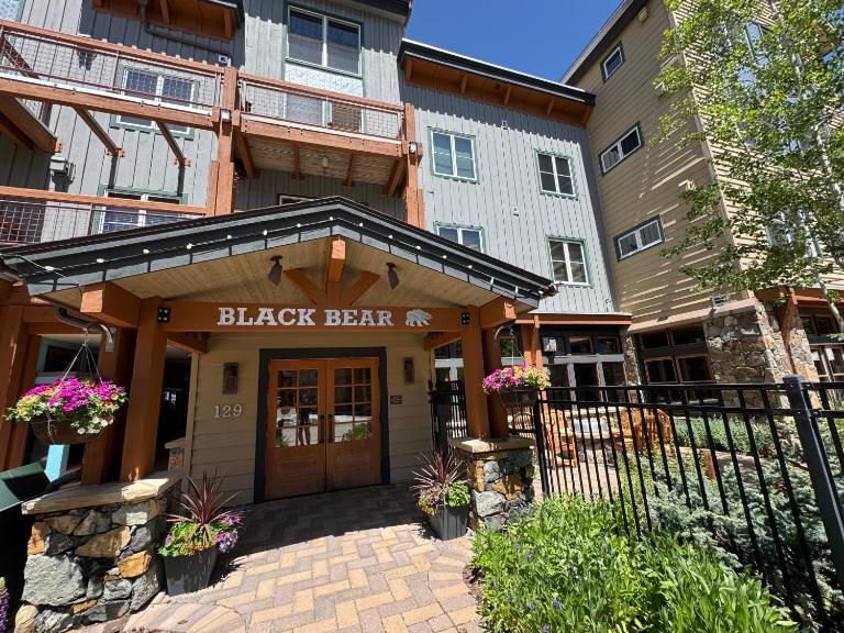 Black Bear 8052 by SummitCove Lodging in Colorado - B&B Keystone