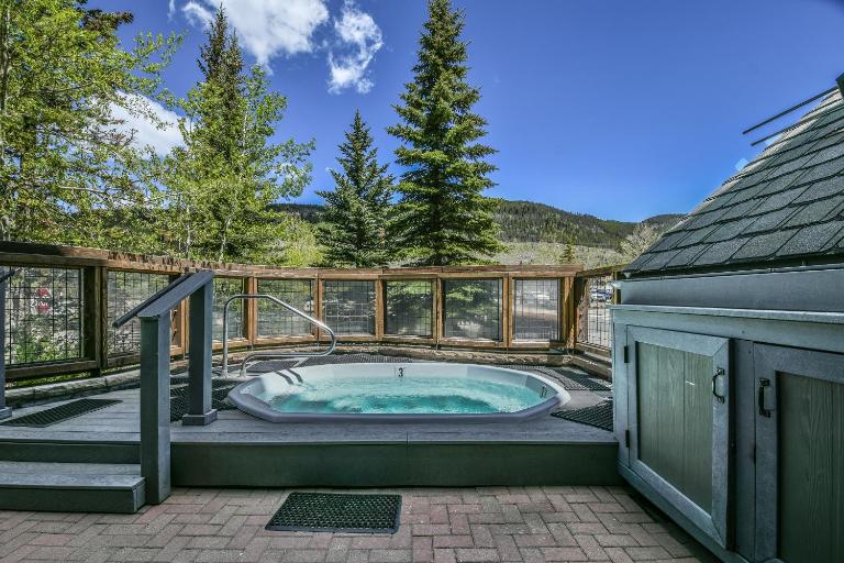 Buffalo Lodge 8411 by SummitCove Lodging in Colorado - B&B Keystone