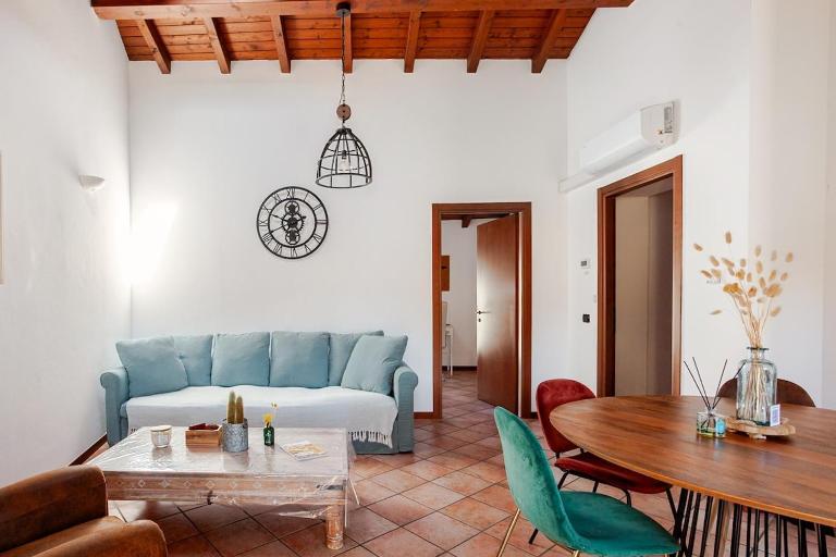 Like Home XX Settembre - Bed and Breakfast Sesto Calende