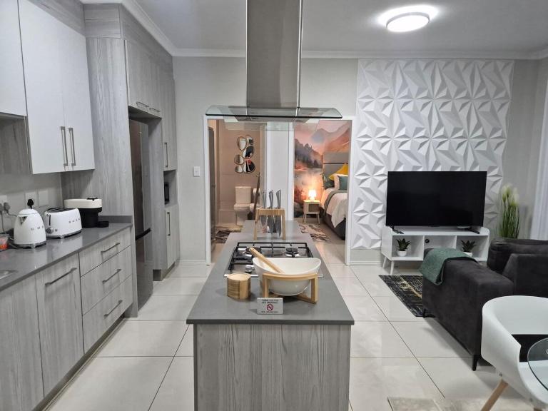 The One - Geometric Gem Where Style Meets Luxury - B&B Midrand