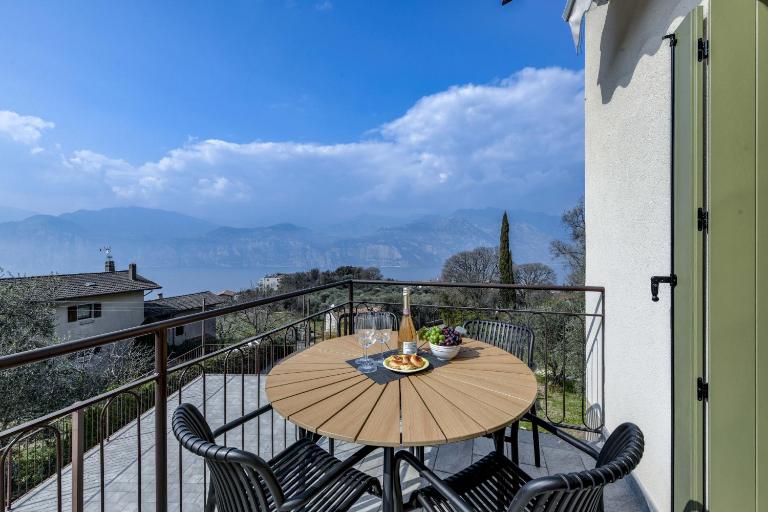 MGH- Malcesine Panoramic Lakeview Apartment - Ferienwohnung Malcesine