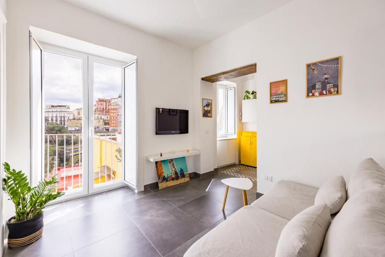 Romantic apartment with view - Ferienwohnung Neapel