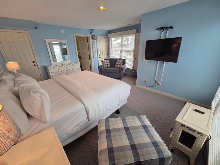 North Shore Inn TC 301 - B&B Traverse City