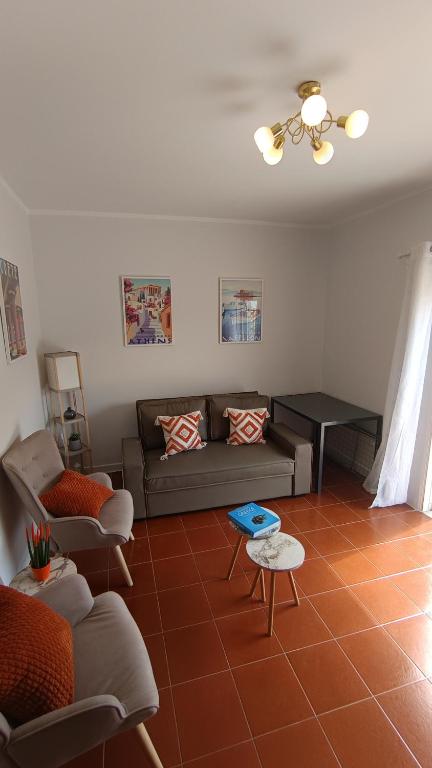 Sea Breeze Apartment - Chambres d'hôtes Palaiá Fókaia