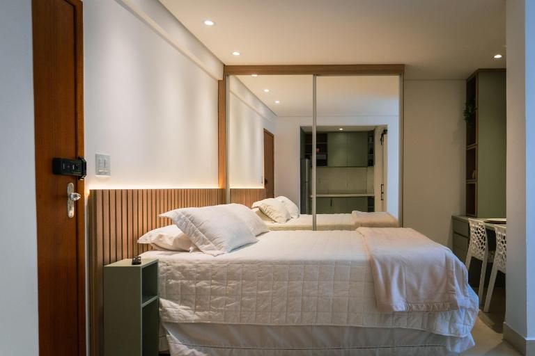 Loft 1109 Luxo com Piscina, Wi-Fi rápido, Cama Queen, Próx Tiradentes - B&B São João del-Rei