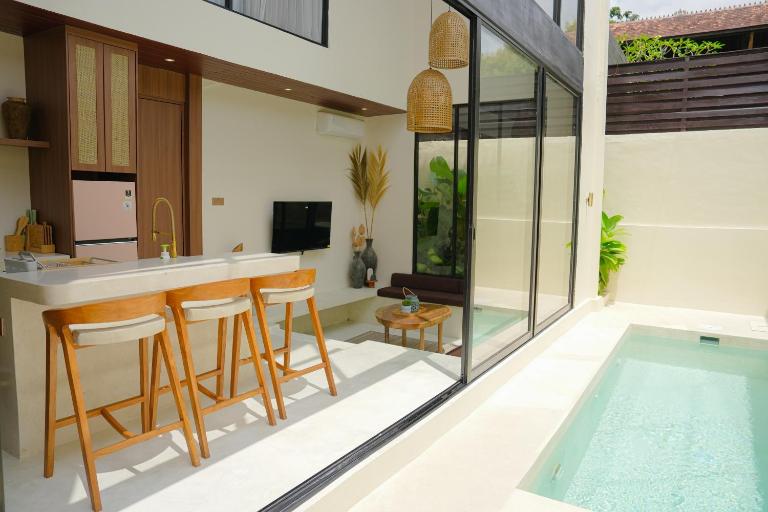 Brand New Tropical Villa with Pool - Minutes to Melasti & Uluwatu - Ferienwohnung Uluwatu