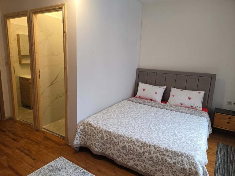 Quite room double bed - Bed and Breakfast Flórina